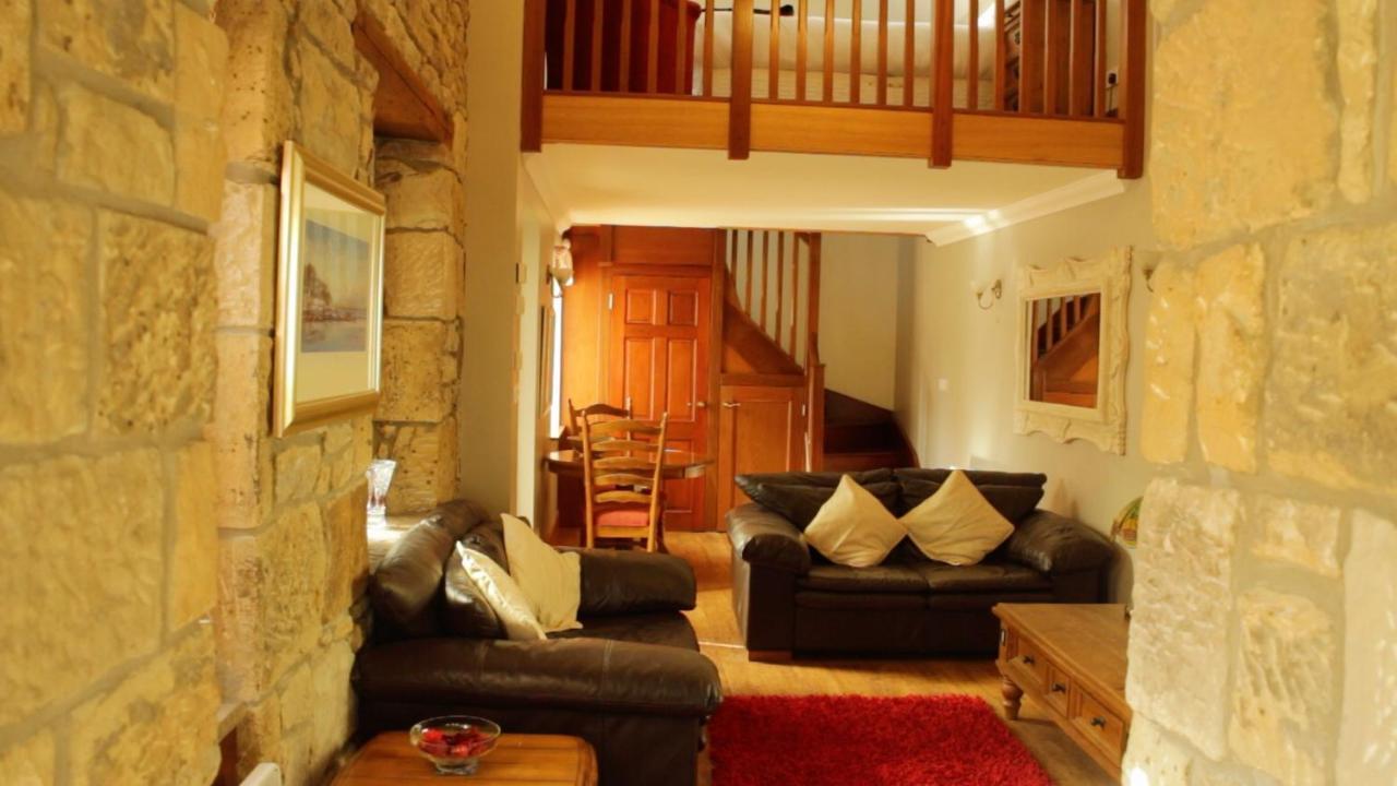 Smiddy Lodge Балоч Екстериор снимка